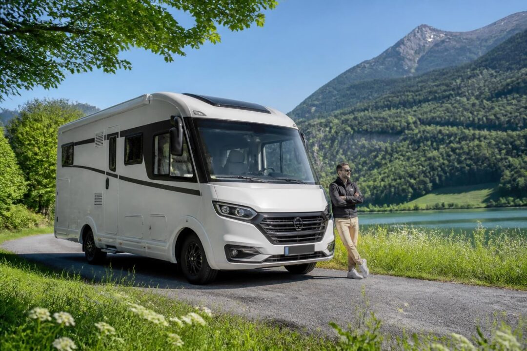 découvrez quel permis est nécessaire pour conduire un camping-car en 2026, les règles mises à jour et les conseils pour préparer votre conduite en toute sécurité.